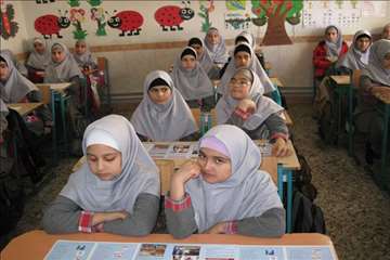 آموزش بيماريهاي مشترك در مدارس انزلي