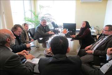 بازدید ریاست سازمان دامپزشکی کشور بهمراه هیئت روسی از مراکز تحت نظارت دامپزشکی گیلان(جوجه کشی و کشتا