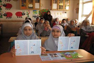 آموزش بيماريهاي مشترك در مدارس انزلي