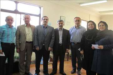 دیدار صمیمانه مدیرکل با همکاران بمناسبت روز دامپزشکی- 96 