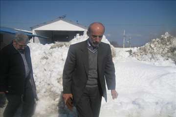 حضور رييس سازمان دامپزشكي و هيات همراه در مناطق برفگير گيلان