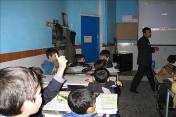 آموزش بيماريهاي مشترك در مدارس انزلي