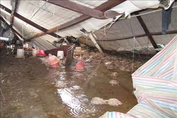 اكيپ عملياتي در برف انزلي و صومعه سرا