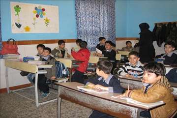 آموزش بيماريهاي مشترك در مدارس انزلي