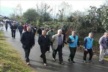 طرح ملی واکسیناسیون طیور روستایی گیلان بر علیه نیوکاسل (مرحله اول آذر 95)