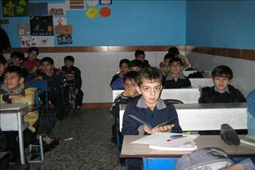 آموزش بيماريهاي مشترك در مدارس انزلي