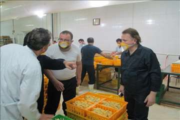 بازدید ریاست سازمان دامپزشکی کشور بهمراه هیئت روسی از مراکز تحت نظارت دامپزشکی گیلان(جوجه کشی و کشتا