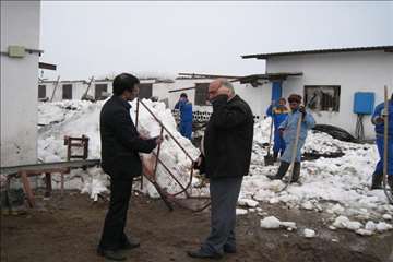 اكيپ عملياتي در برف انزلي و صومعه سرا