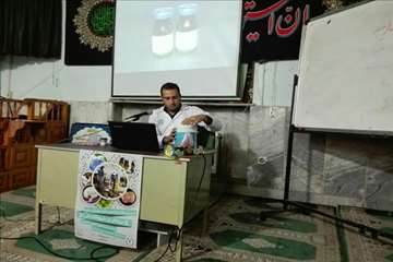 طرح ملی واکسیناسیون طیور روستایی گیلان بر علیه نیوکاسل (مرحله اول آذر 95)