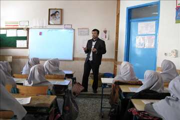 آموزش بيماريهاي مشترك در مدارس انزلي