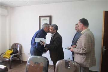 دیدار صمیمانه مدیرکل با همکاران بمناسبت روز دامپزشکی- 96 