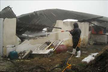 اكيپ عملياتي در برف انزلي و صومعه سرا