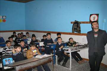 آموزش بيماريهاي مشترك در مدارس انزلي