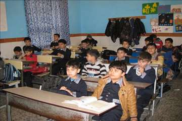 آموزش بيماريهاي مشترك در مدارس انزلي