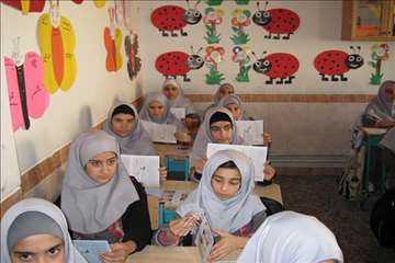 آموزش بيماريهاي مشترك در مدارس انزلي