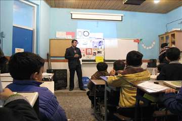 آموزش بيماريهاي مشترك در مدارس انزلي