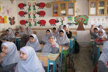 آموزش بيماريهاي مشترك در مدارس انزلي