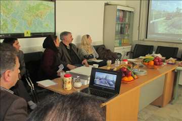 بازدید ریاست سازمان دامپزشکی کشور بهمراه هیئت روسی از مراکز تحت نظارت دامپزشکی گیلان(جوجه کشی و کشتا