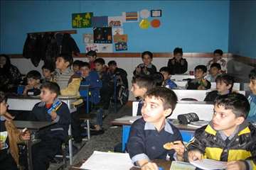 آموزش بيماريهاي مشترك در مدارس انزلي