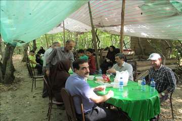 پیاده روی خانوادگی به مناسبت هفته دامپزشکی(11 مهر 94)