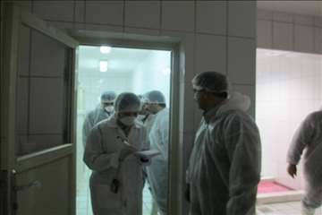 بازدید ریاست سازمان دامپزشکی کشور بهمراه هیئت روسی از مراکز تحت نظارت دامپزشکی گیلان(جوجه کشی و کشتا