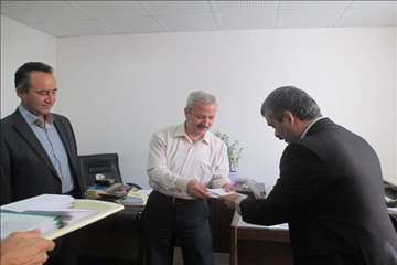 دیدار صمیمی مدیر کل با همکاران ( 4 شهریور 95 )