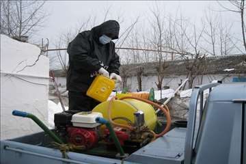 اكيپ عملياتي در برف انزلي و صومعه سرا