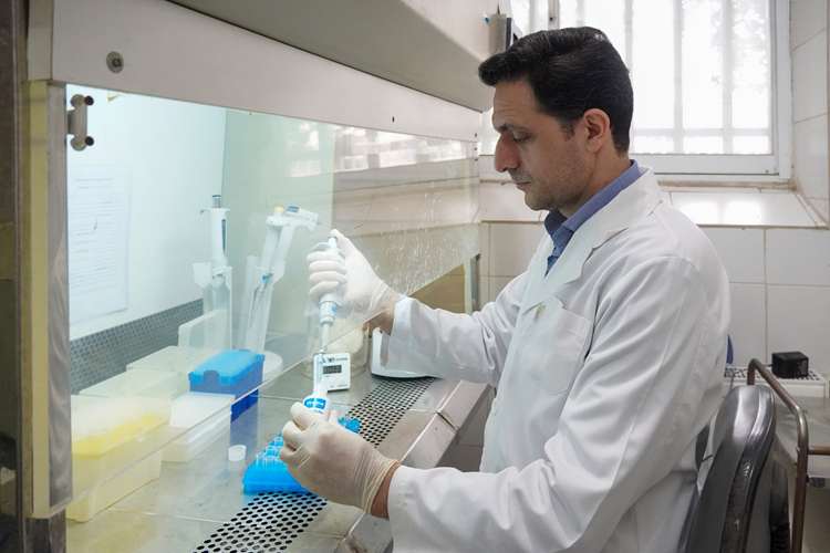 اجرای برنامه هدفمند پایش بیماری پِبرین در تخم کرم ابریشم وارداتی در گیلان