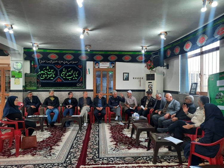 برگزاری کارگاه‌ آموزشی آشنایی با بیماری‌های مهم دام و طیور در روستای دلیوندان صومعه‌سرا