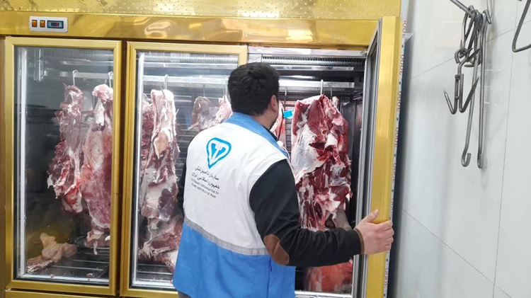 ضبط و معدوم سازی بیش از 90 کیلوگرم فرآورده خام دامی غیربهداشتی